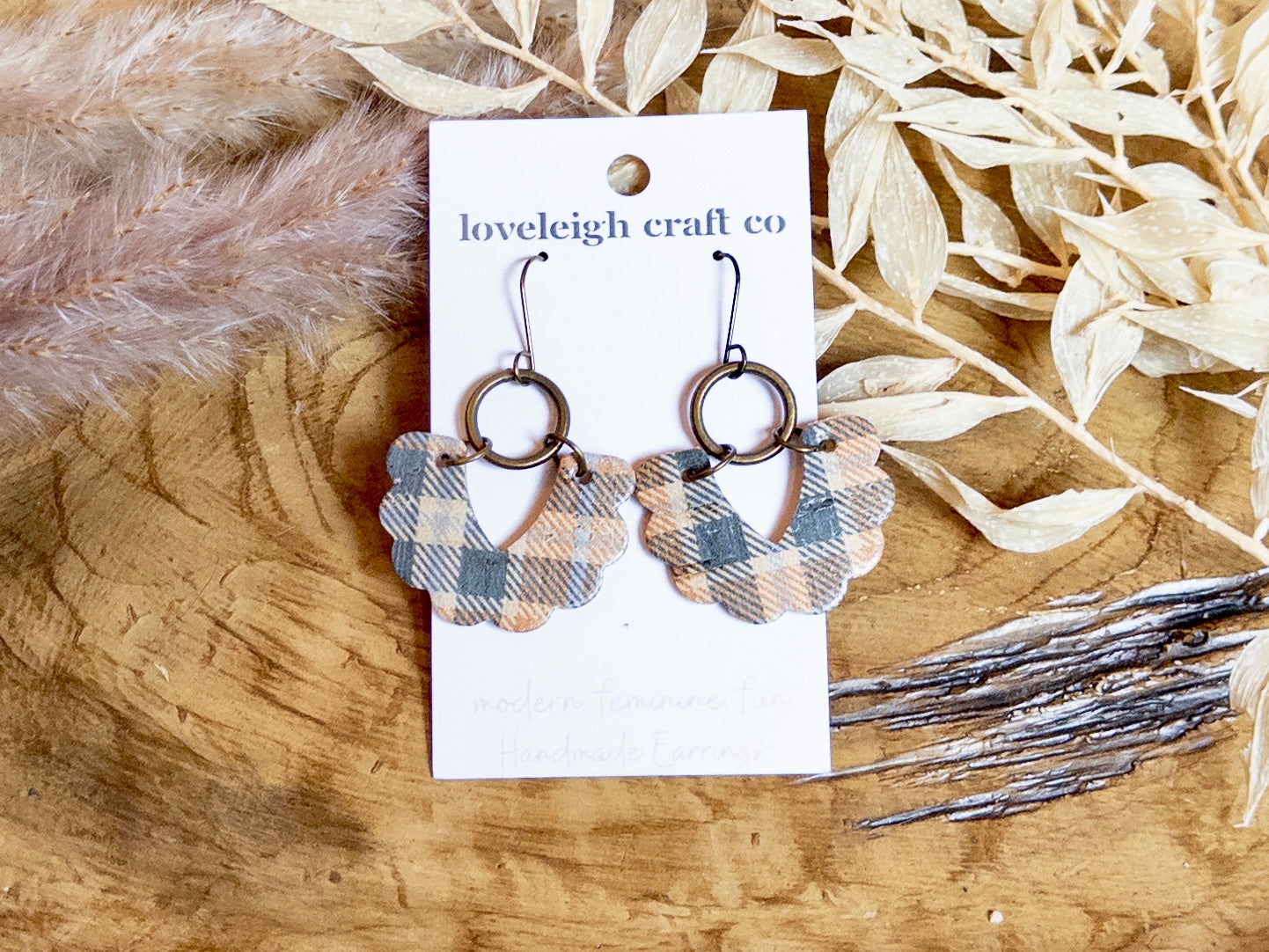 Scalloped V Cork Earrings